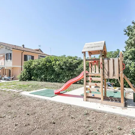 Stunning In With Wifi Holiday home