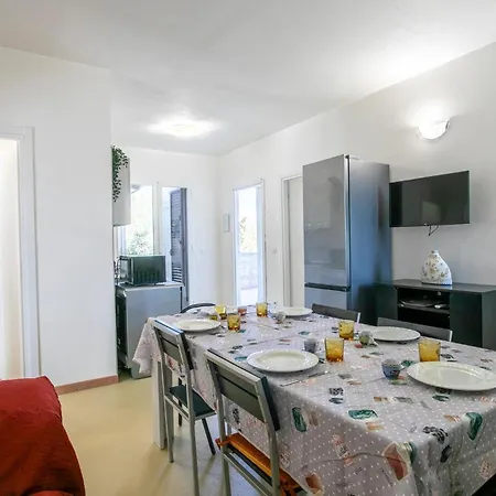 Holiday home Stunning In With Wifi *